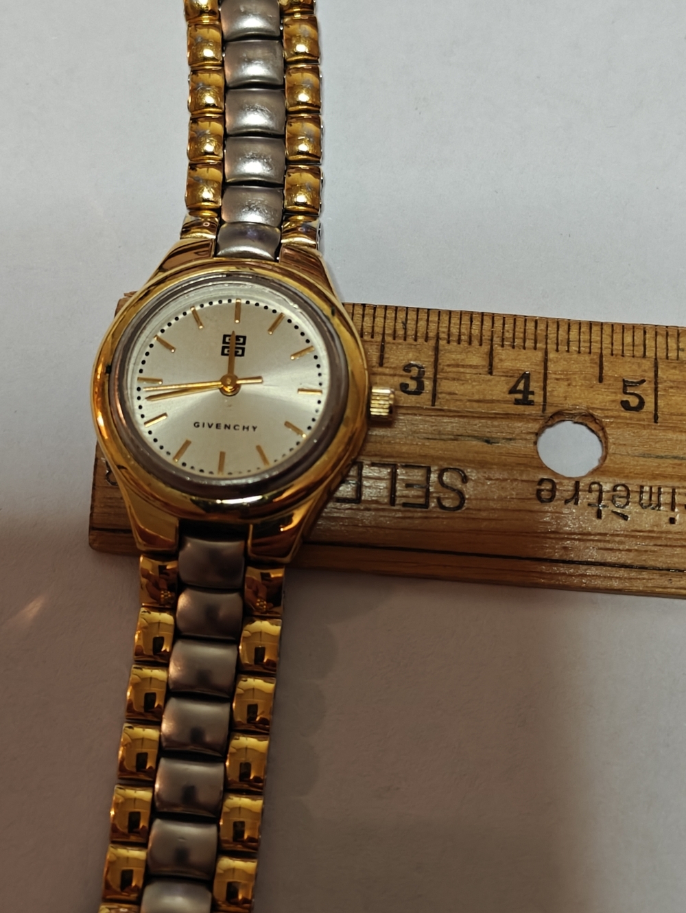 Vintage Authentic Givenchy Ladies Watch Cleaned New Battery - Picture 14 of 16